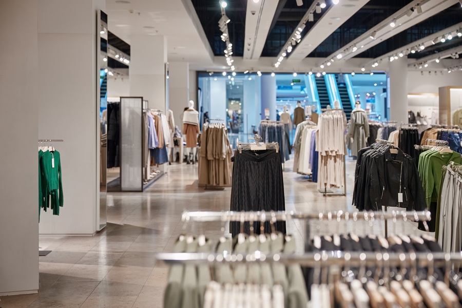 Retail Store Cleaning in NJ: How Royal Cleaning Helps Local Stores Stay Customer-Ready Every Day